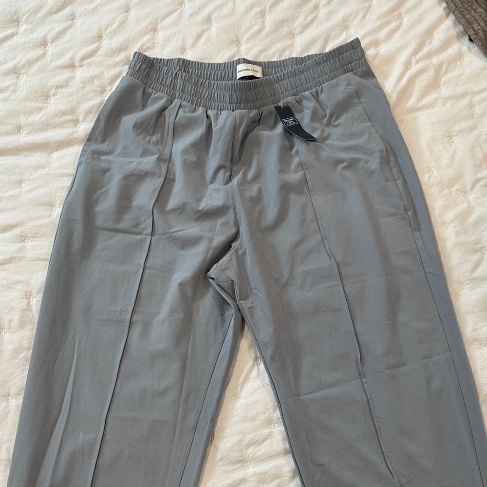 Women’s blue Abercrombie traveler pants